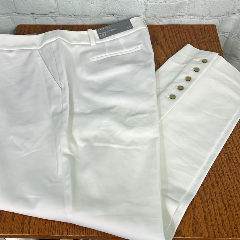 Talbots Hampshire Straight leg Ankle Pant in White 14P sits at waist NWT